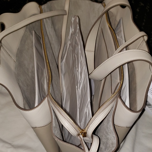 Authentic Celine handbag - Picture 3 of 6